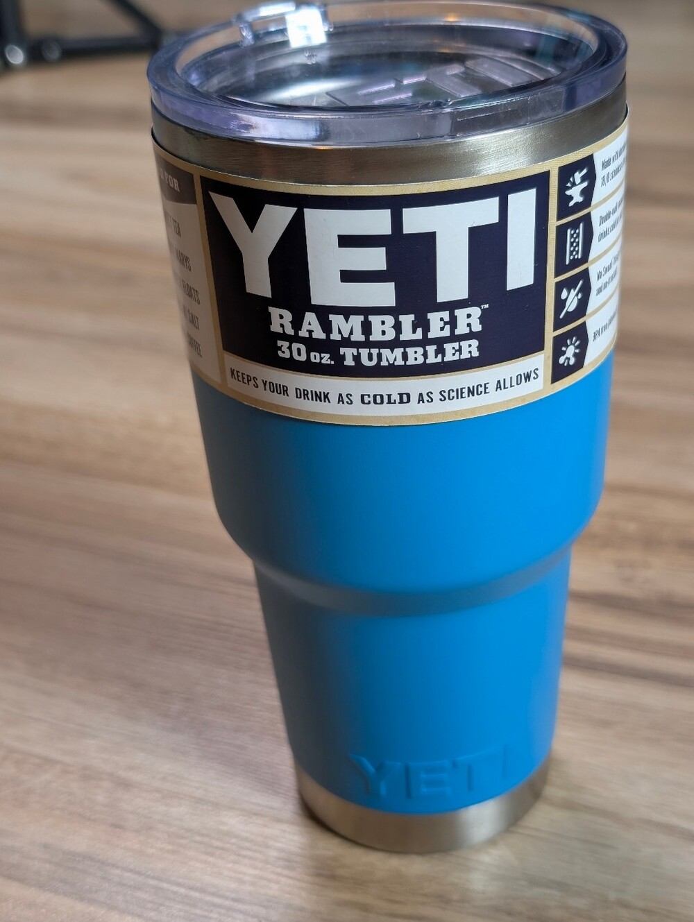 NWT Yeti Reef Blue 30 oz tumbler, Discontinued Color 2015